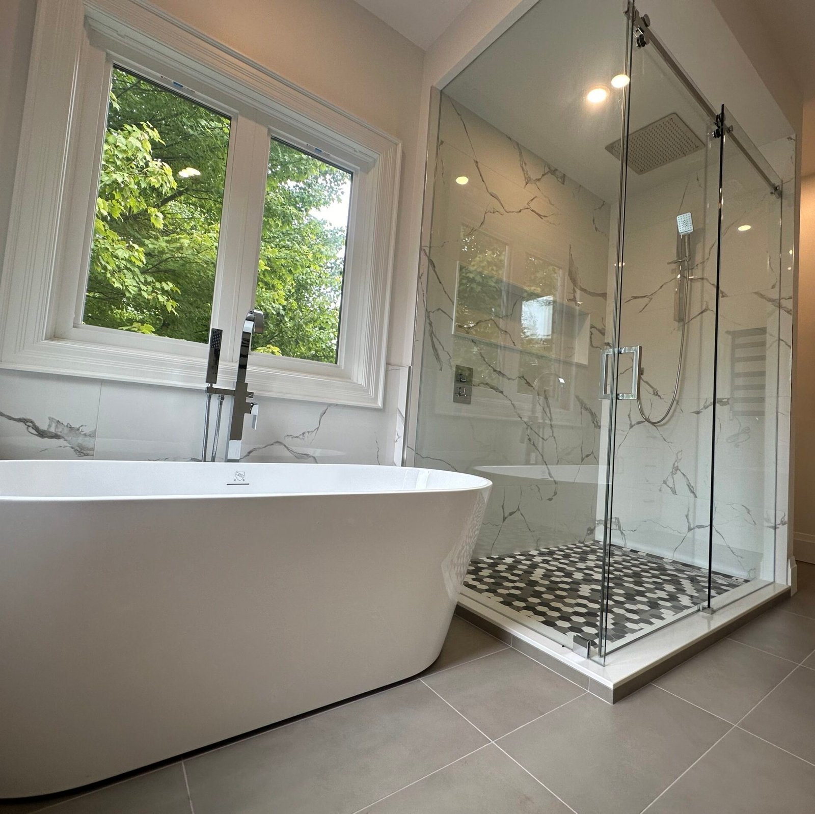 Elite Building Bathroom Renovation Hamilton Ontario